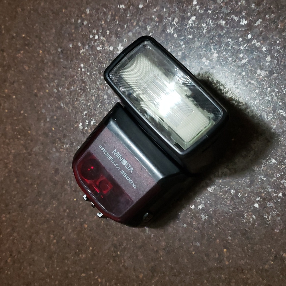 Minolta Program Flash 3500xi - Picture 4 of 8
